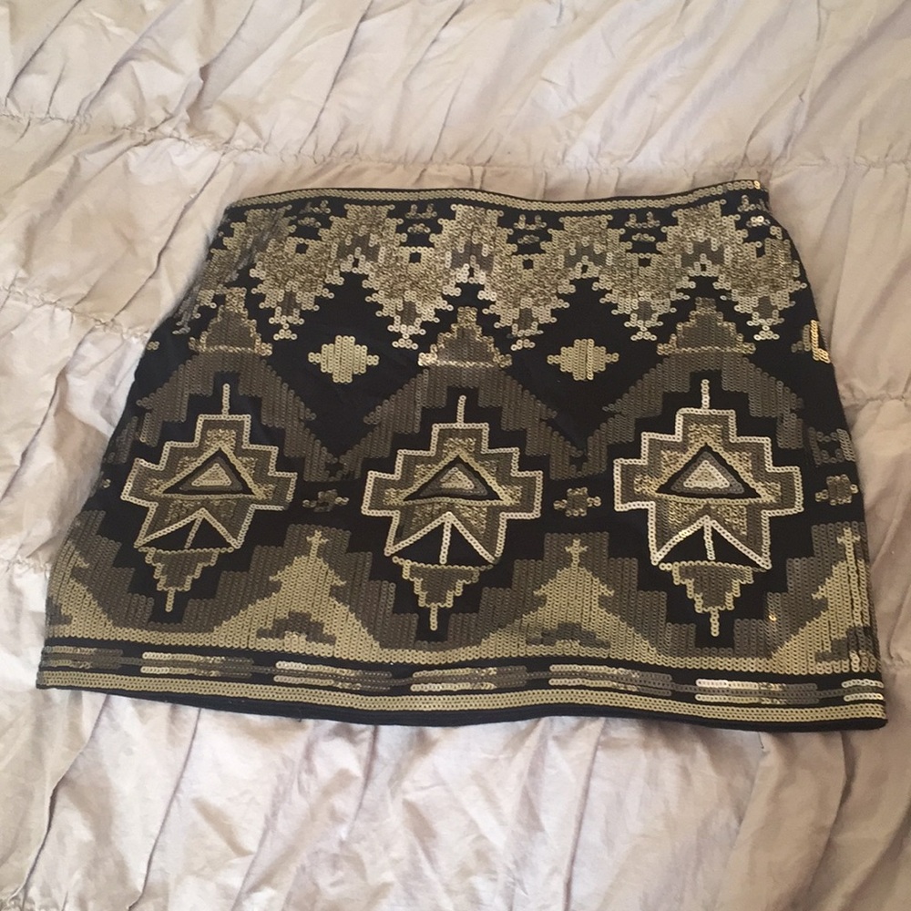 Express Sequin Printed Skirt