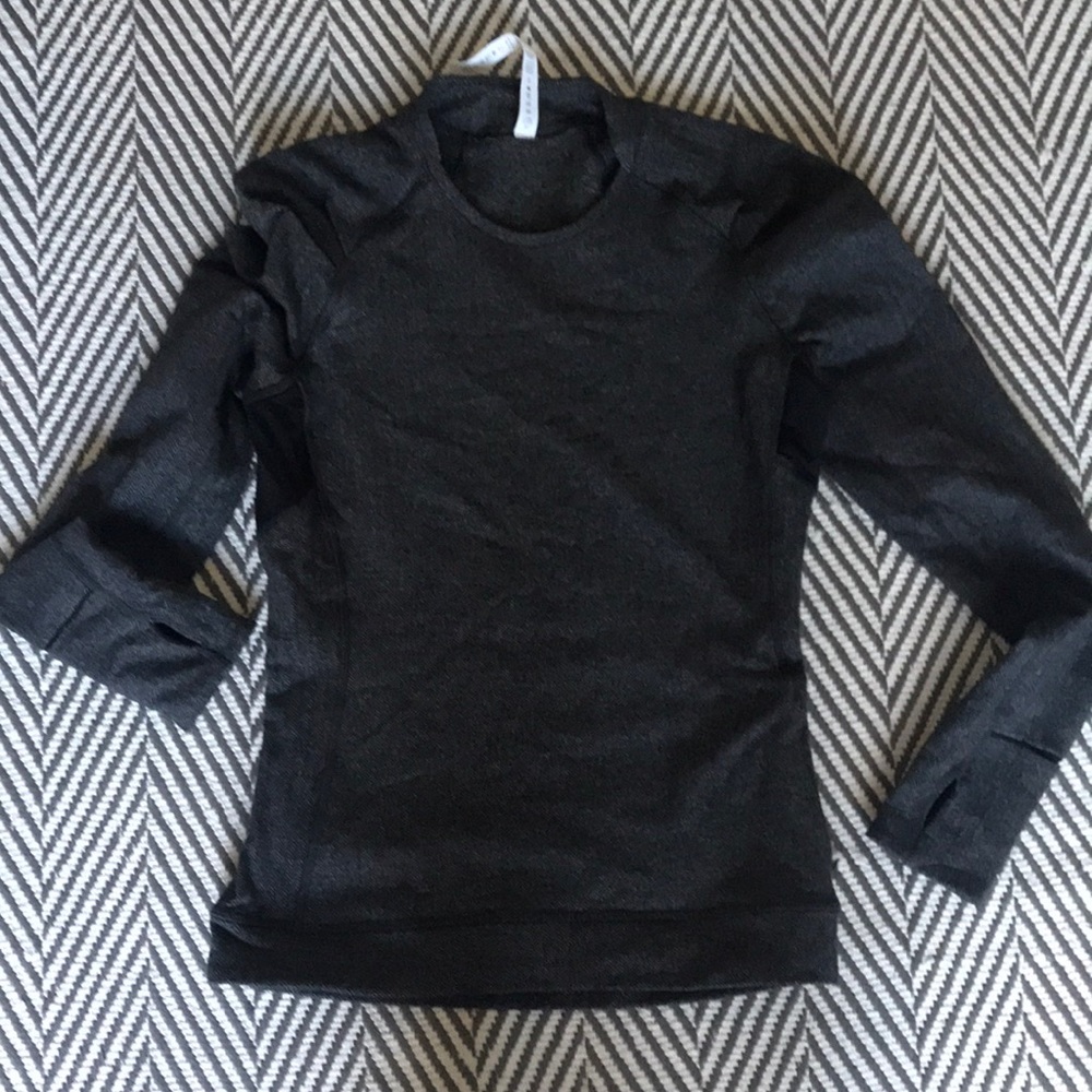 Lulullemon pull over