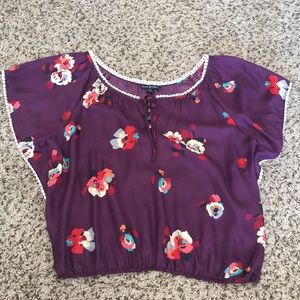 Bohemian style Blouse w/ detail around entire top