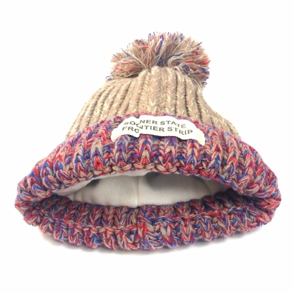 Women Wool Pom Pom Hat - Picture 2 of 4