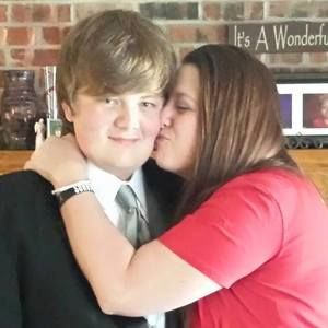 Meet your Posher, Max