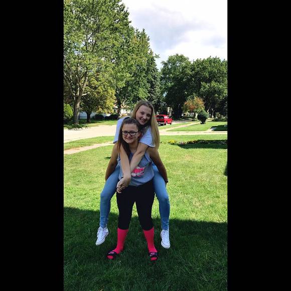 Meet your Posher, Arianna - Picture 1 of 1