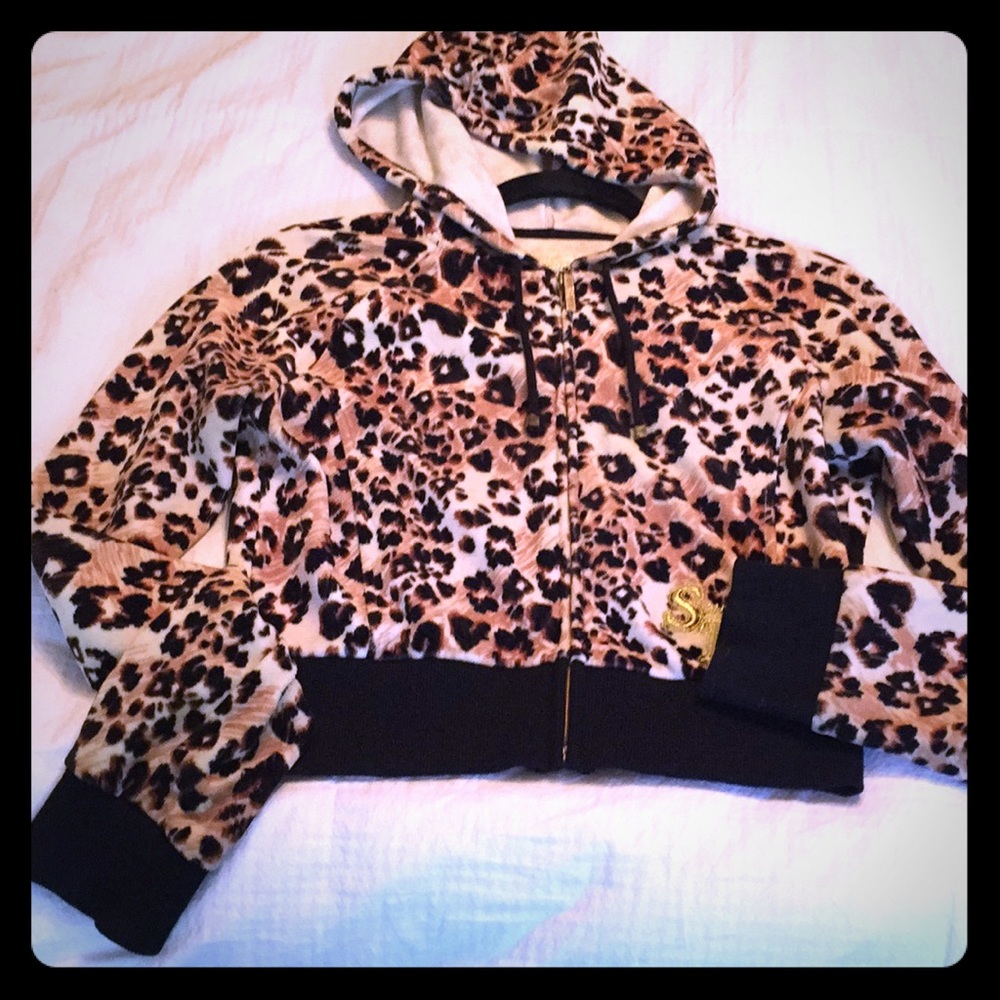 Leopard print sweater