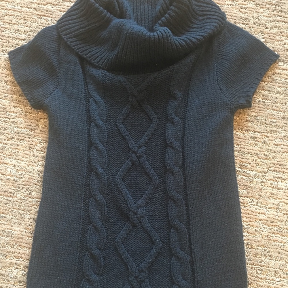 Short Sleeved Cable Knit Sweater