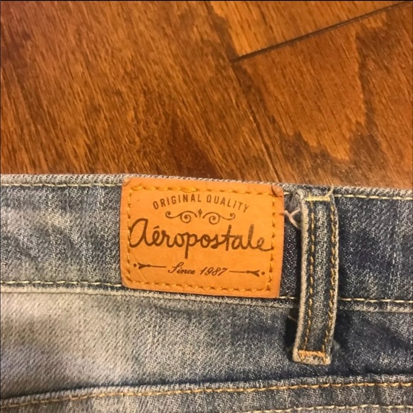 Blue denim daisy dukes Aeropostale size 8 - Picture 3 of 4