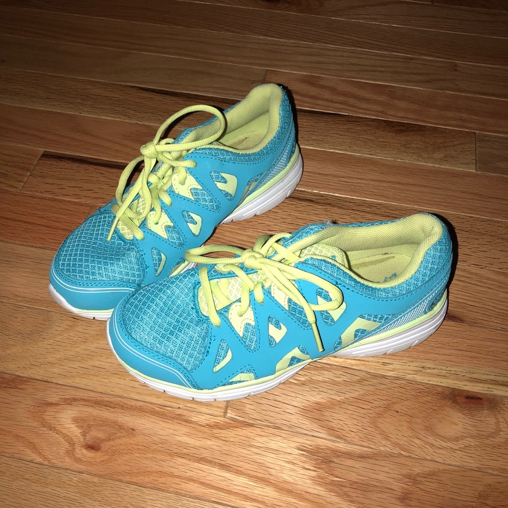 Blue LA Gear Athletic Sneakers