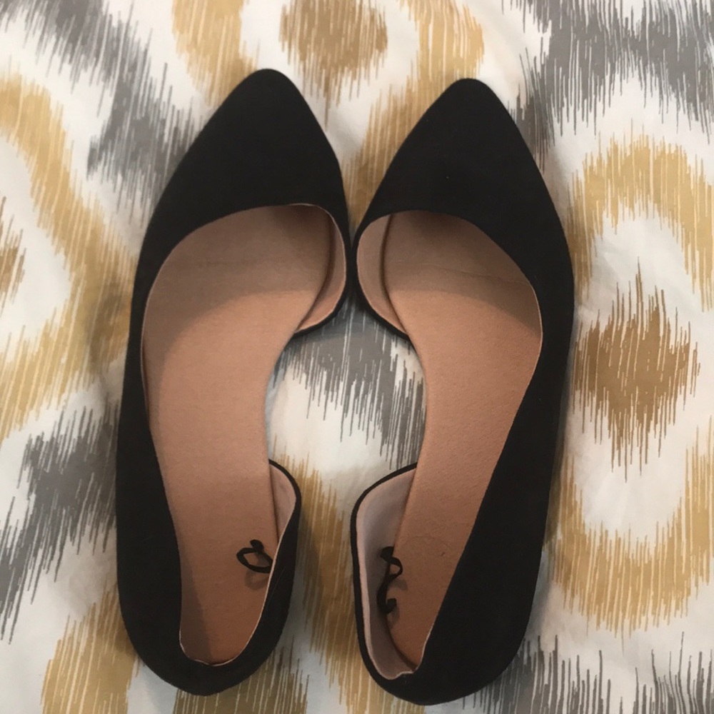 Black suede textured flats