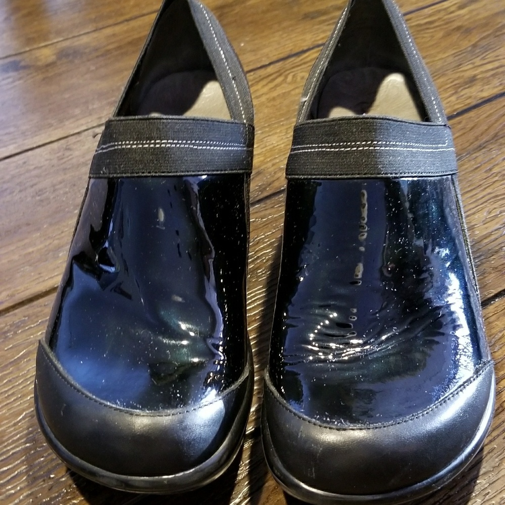 Jambu Patten Sport Wedge Patten Leather Shoes