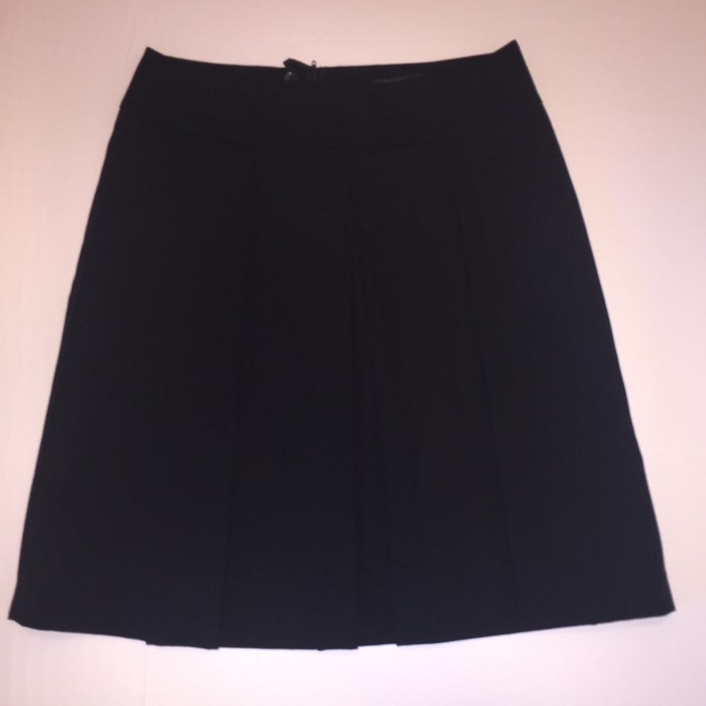 H&M Pleated Business Skirt