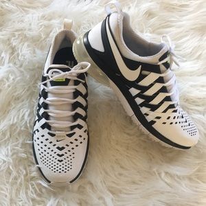 NIKE fingertip max shoes MALE size 10.5