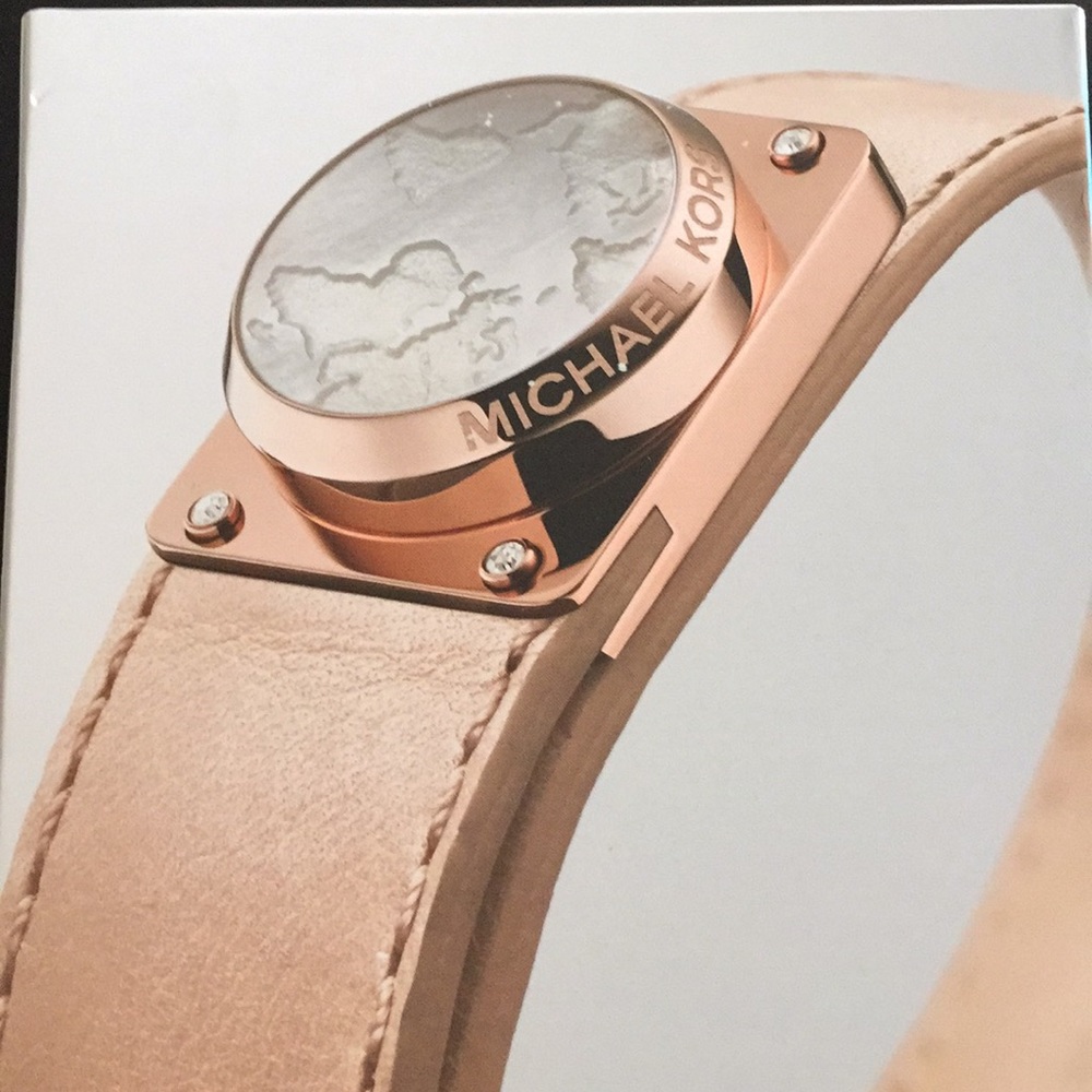 BRAND NEW Michael Kors fitness tracking watch!