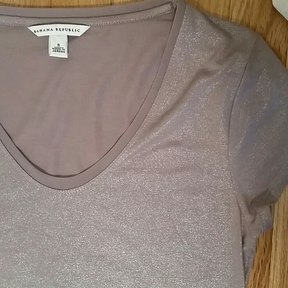 Banana Republic Shiny Tee in Mauve - Picture 2 of 4