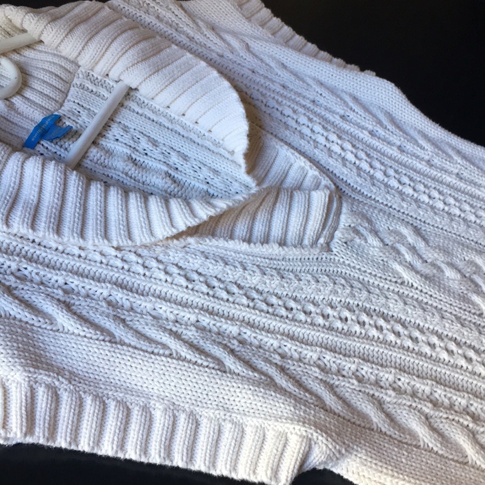 White+Warren | 🍁 Chunky-knit Sweater Vest. - Picture 2 of 6