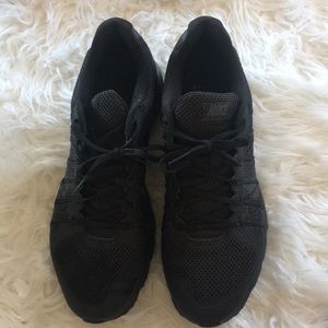 NIKE ATHELTIC excellerate3 shoes