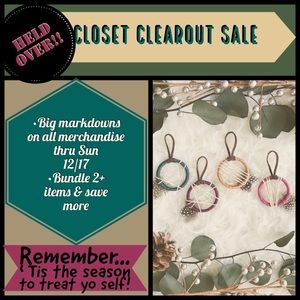 🛍🍾🎁Holiday sale ends Sunday❗️🎄🥂🎅🏻