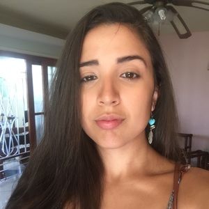 Meet your Posher, Carolina