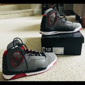 Like new men’s size 12 Nike Jordan Flight Luminary