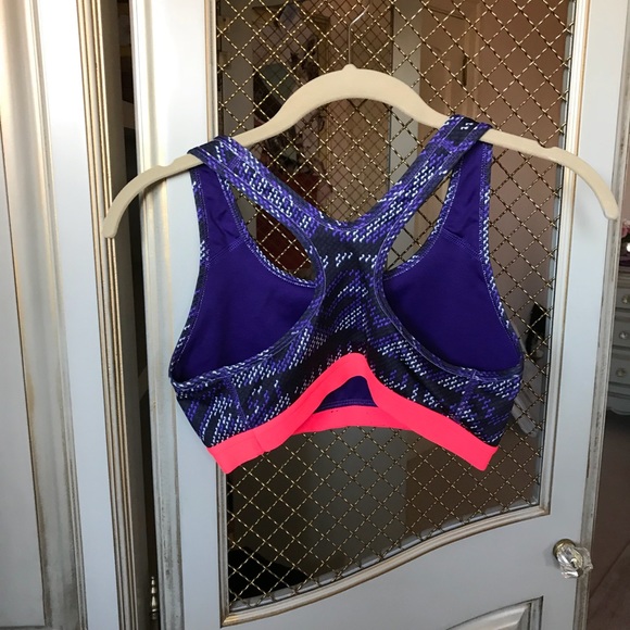 Nike Sports Bra - Picture 2 of 3