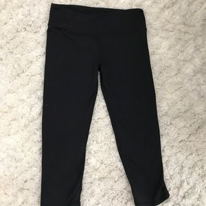 Fabletics black crop leggings