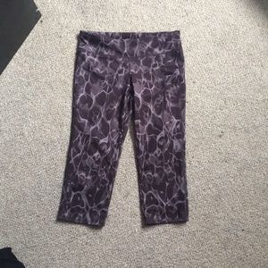 Designed Capri Legging