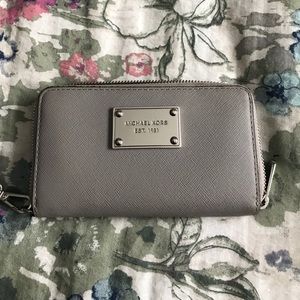 Michael Korda gray wallet