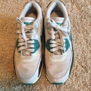 Nike air tennis shoes 🎀