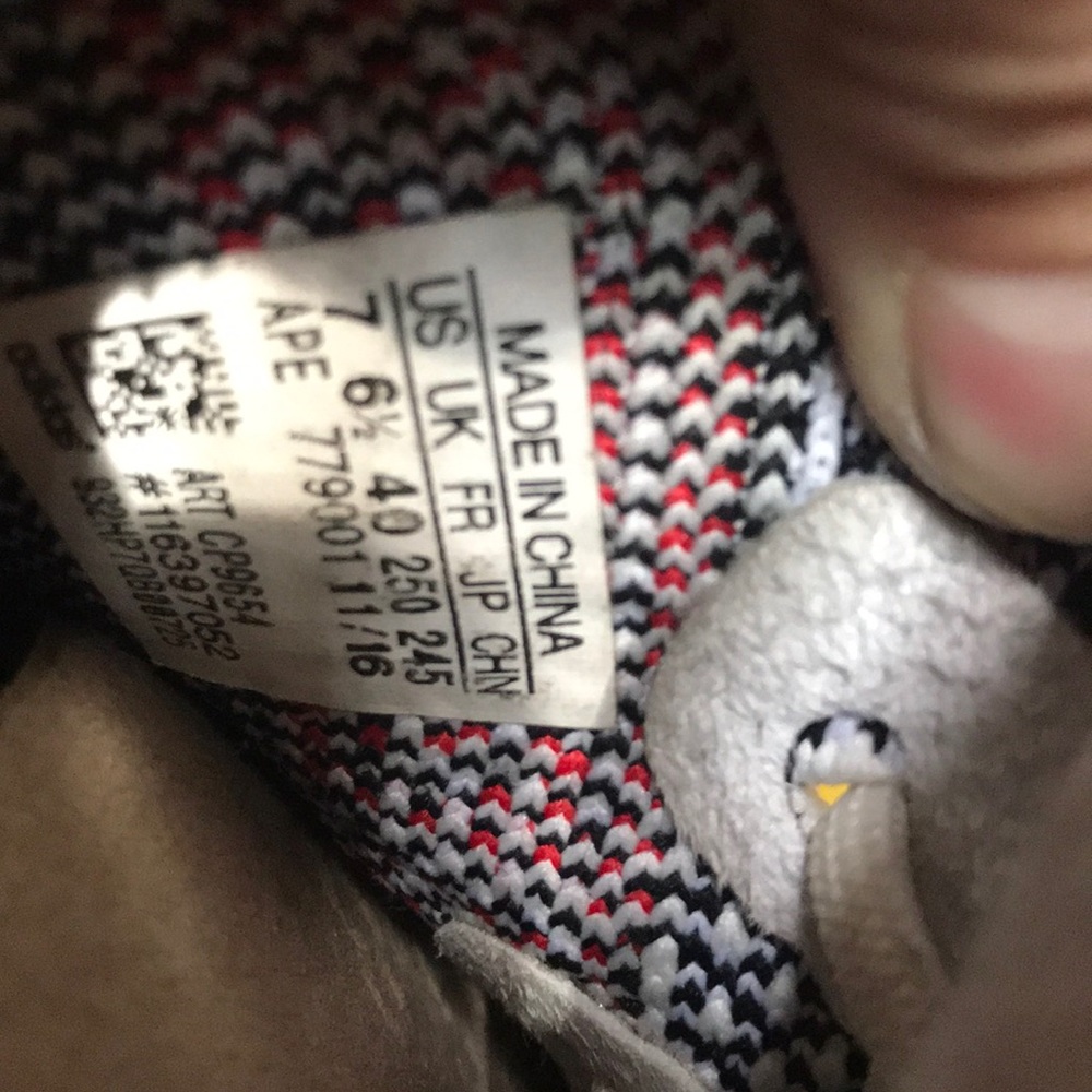 Yeezy Boost 350 V2 ZEBRA Size 7