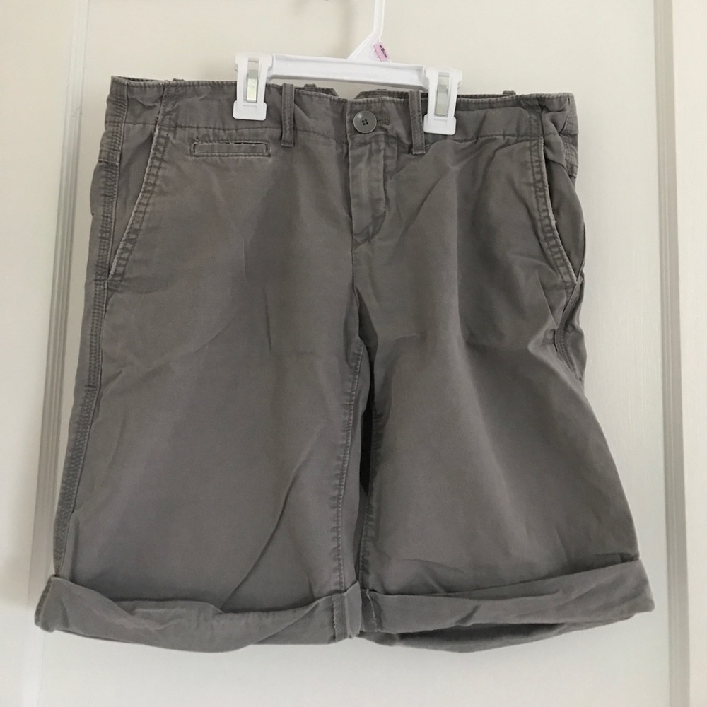 Gap women’s boy fit short