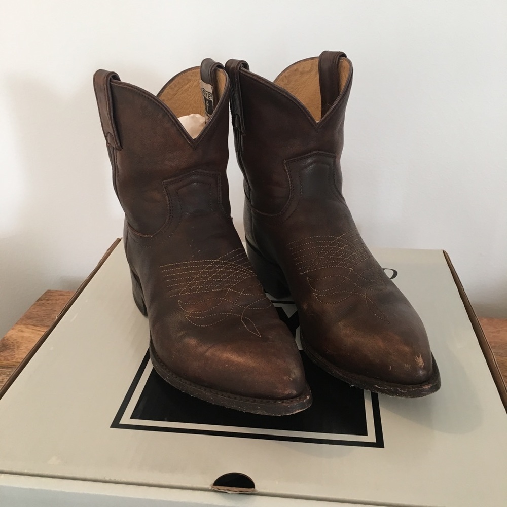 Frye Billy Short - Brown