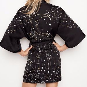 BNWT VS Celestial Kimono Robe HARD TO FIND
