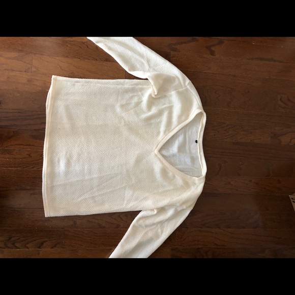 NWT cream sweater. Sz L (size 8) - Picture 2 of 3