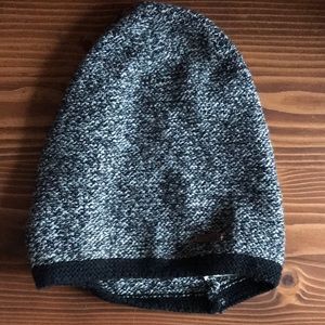Toms winter hat