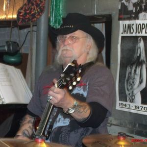 Meet your Posher, Tony