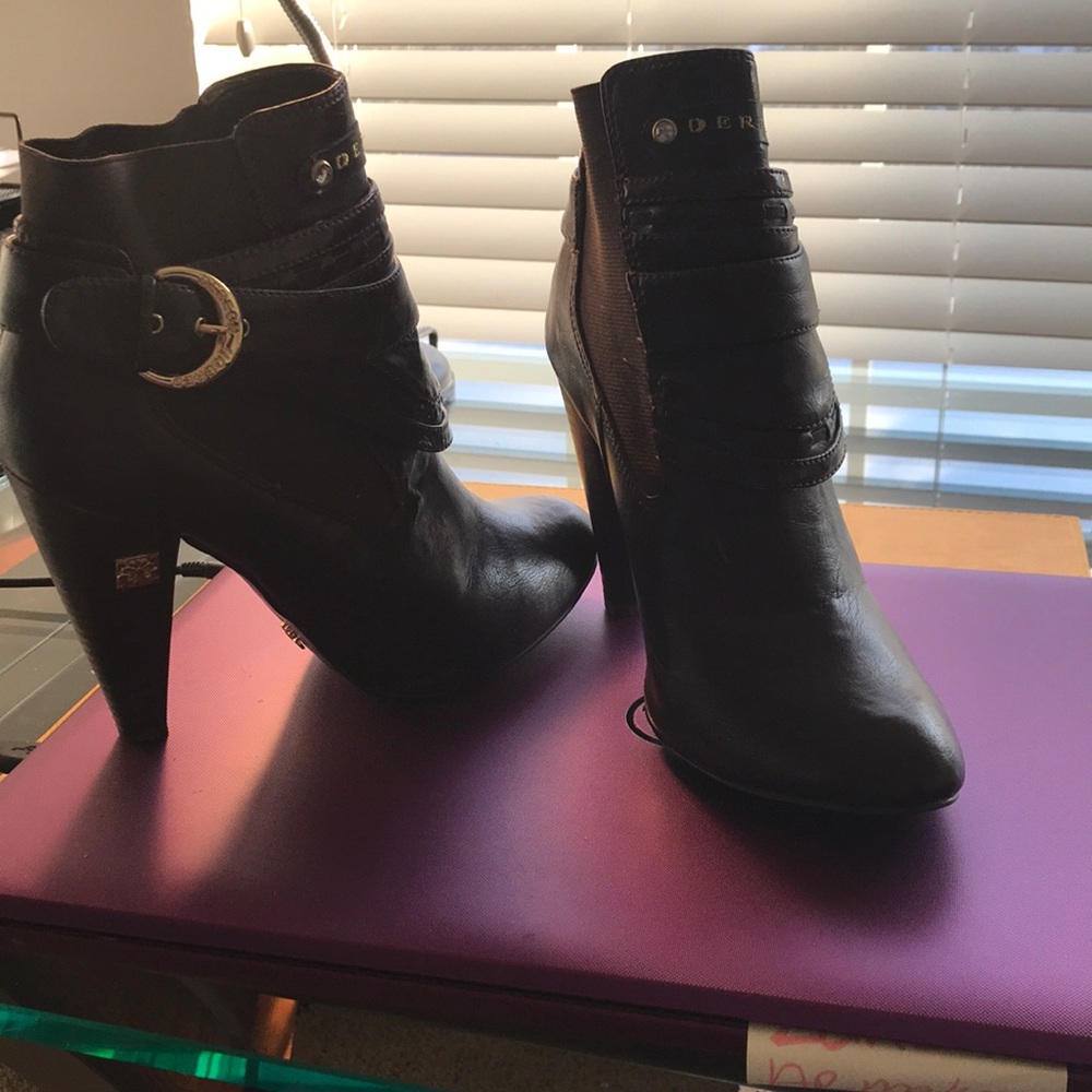 Deron Booties