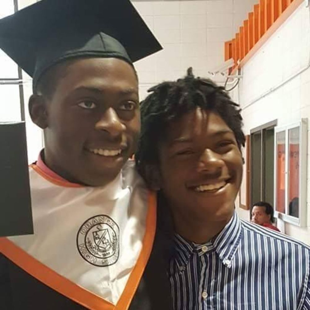 Meet your Posher, Estella