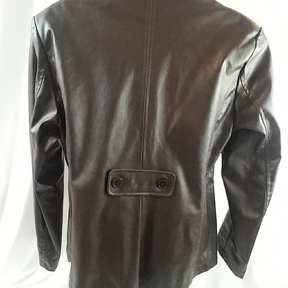 MOUNTAIN LAKE Small Vegan Leather Coat - Picture 5 of 8