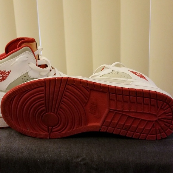 🔥AIR JORDAN 1 RETRO HARE!!!…… OG!!!!!🔥 - Picture 2 of 7