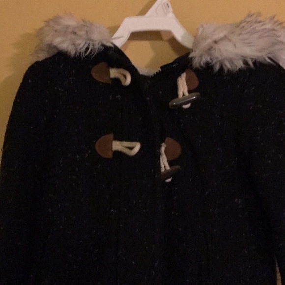 Toddler jacket with fur hood - Picture 2 of 3