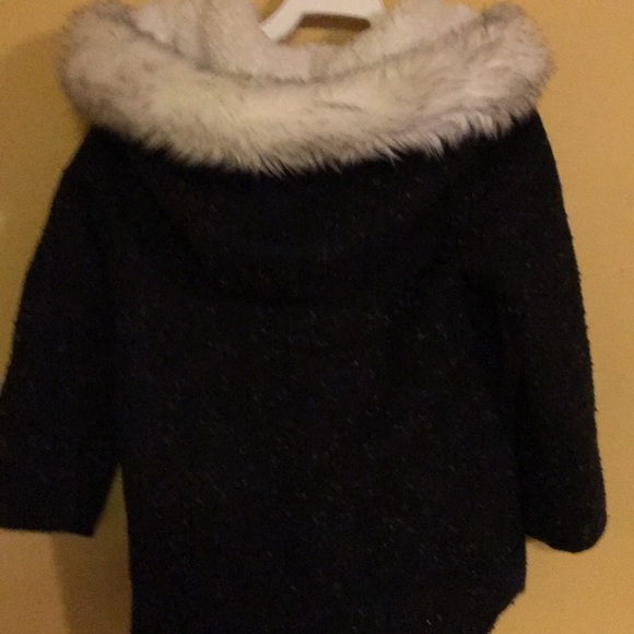 Toddler jacket with fur hood - Picture 3 of 3