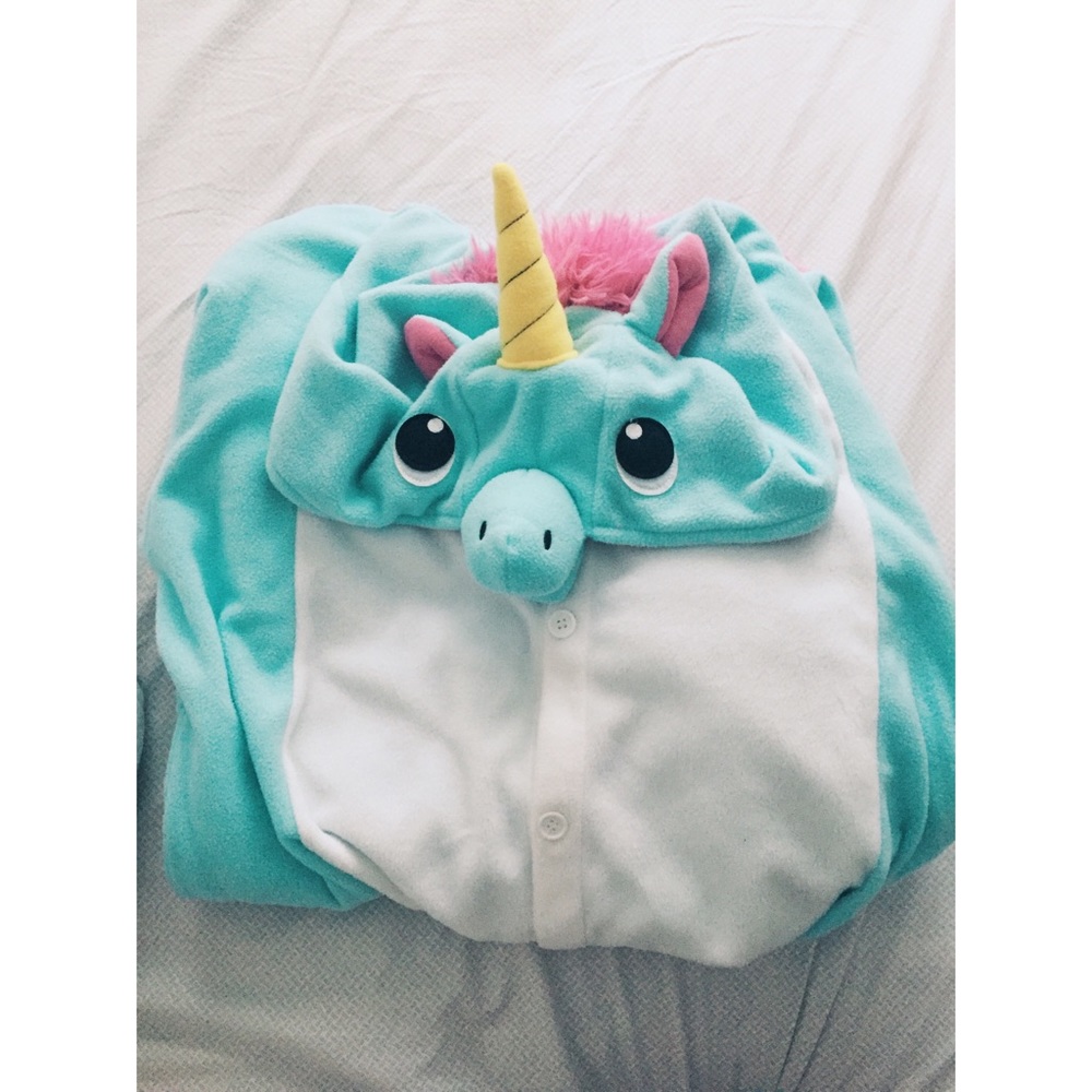 kigurumi unicorn onesie (ariana grande & miley)
