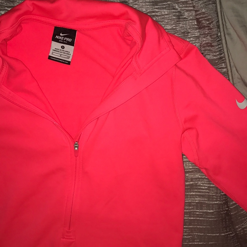 NIKE PULLOVER