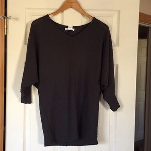 Black 3/4 sleeve sweater