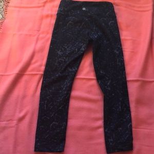 Lululemon wunder under crops