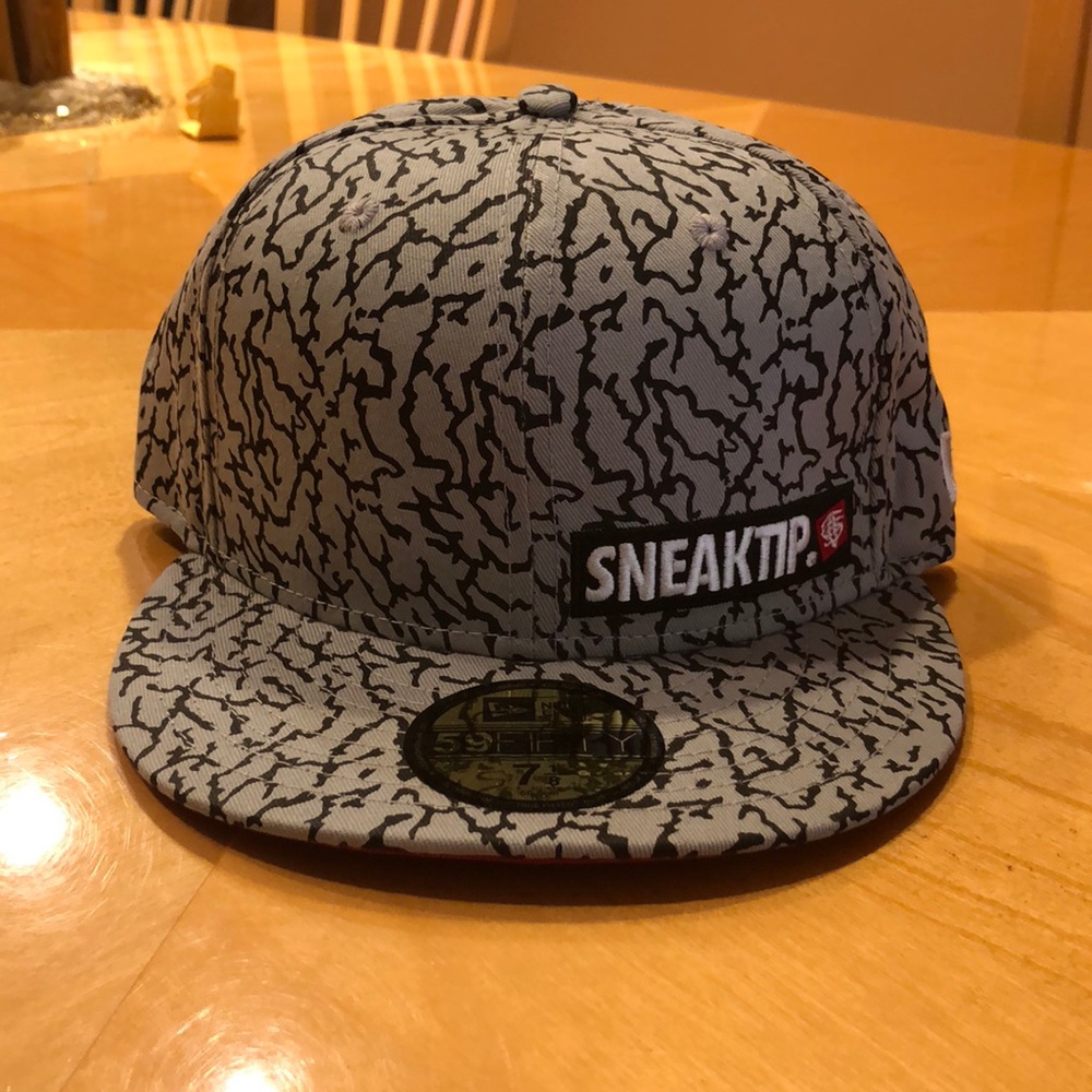 Sneak Tip hat