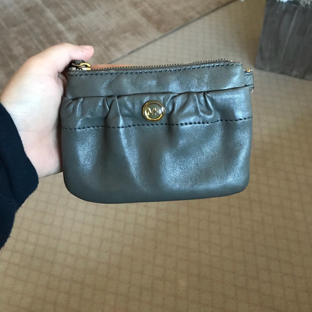 Michael Kors Pouch