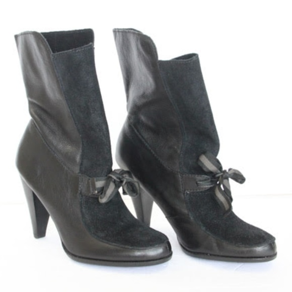 Poetic License Black Leather Boots Heels Bow - Picture 2 of 7