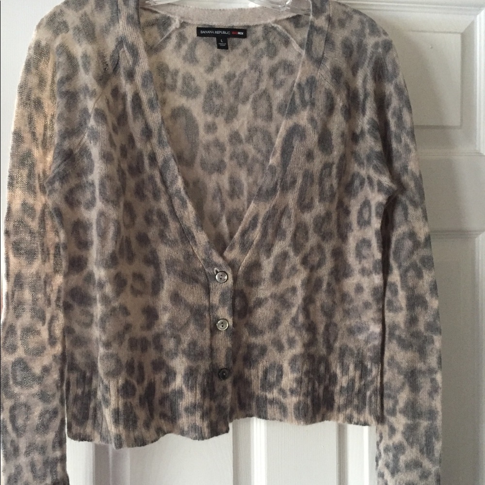 Cropped Leopard Print Sweater