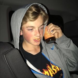 Meet your Posher, Connor