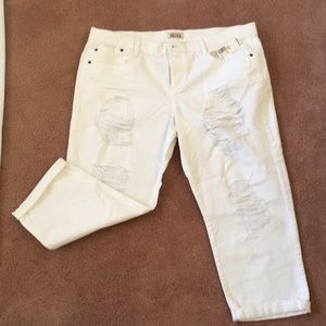 Women’s Capri pants