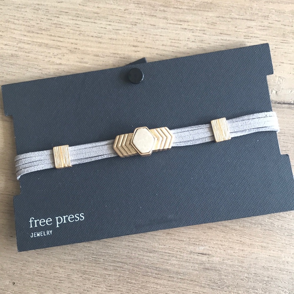 Free Press Woman’s chocker